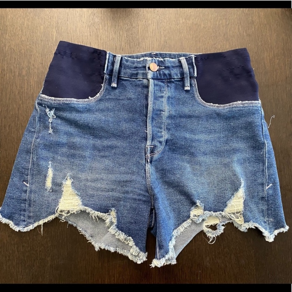 Good American maternity side panel shorts size 2/26
